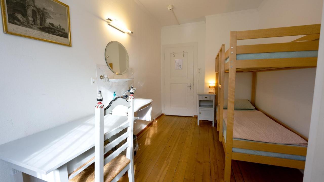 Leissigen Youth Hostel Ngoại thất bức ảnh